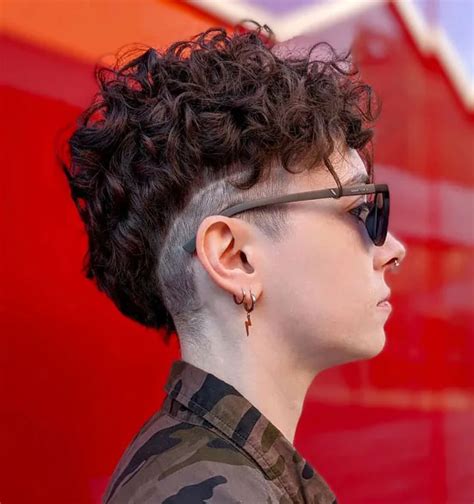 lesbian haircuts|32 Lesbian Hairstyles To Uphold LGBTQ+ Aesthetics Naturally